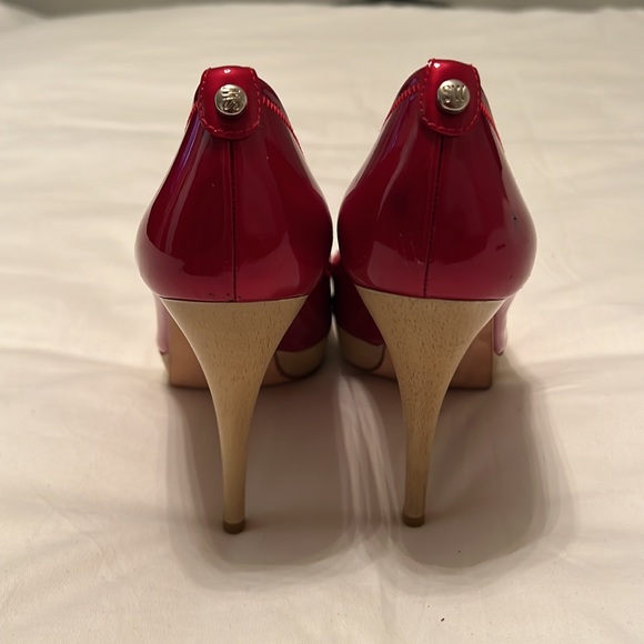 Stuart Weitzman Leather Pumps - Picture 3 of 7